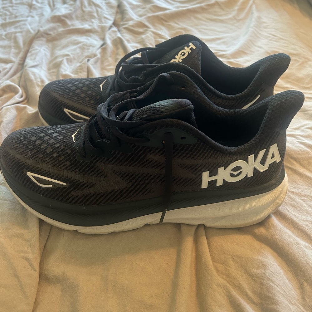 HOKA Clifton 9